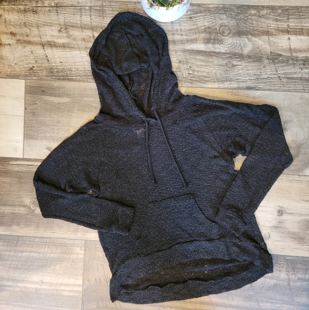 Lightweight sweater